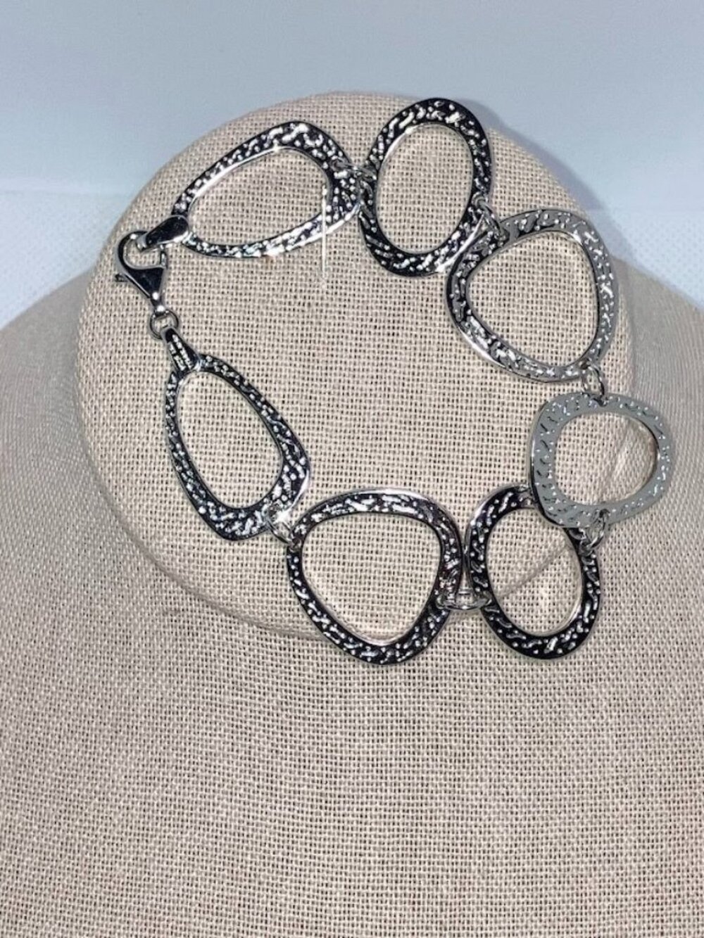 925 Sterling Silver Thailand Bracelet Asymmetrical Hammered Textured Modernist - Picture 1 of 5